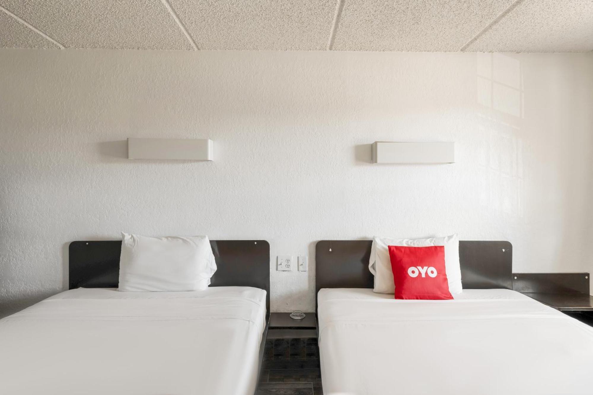 Oyo Hotel Houston Katy Freeway Exterior foto
